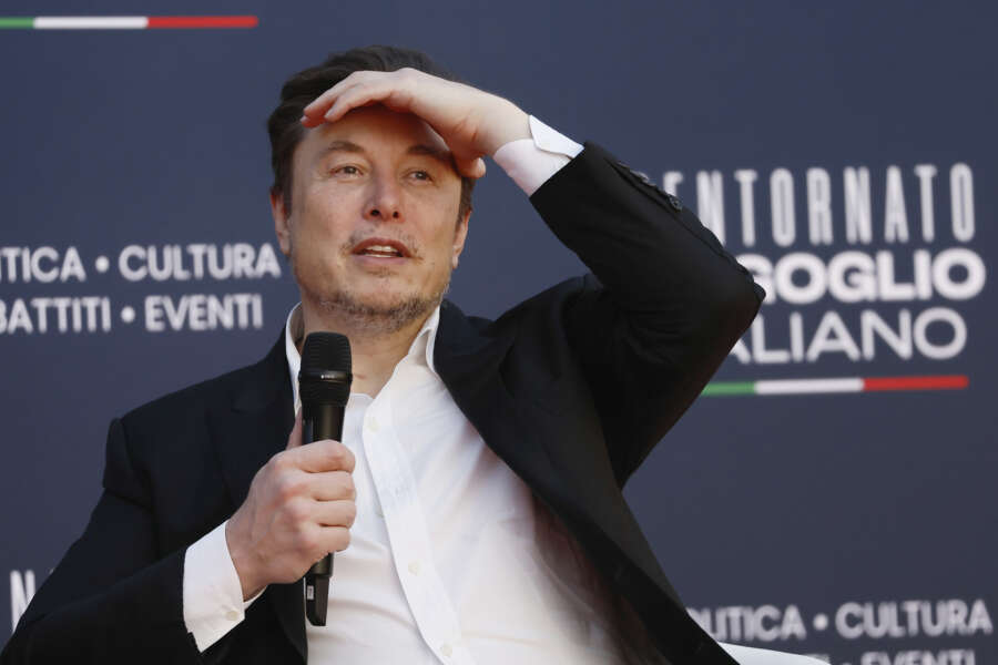 Foto Cecilia Fabiano/LaPresse 16 Dicembre  2023 Roma, Italia – Politica – Atreju 2023 , Elon Musk ospite alla festa di Fratelli D’Italia     Nella foto: Elon Musk  

December 16 , 2023 Roma, Italy – Politics –  Politics –  Elon Musk guest speaker at Fratelli D’Italia party    In the photo: Elon Musk