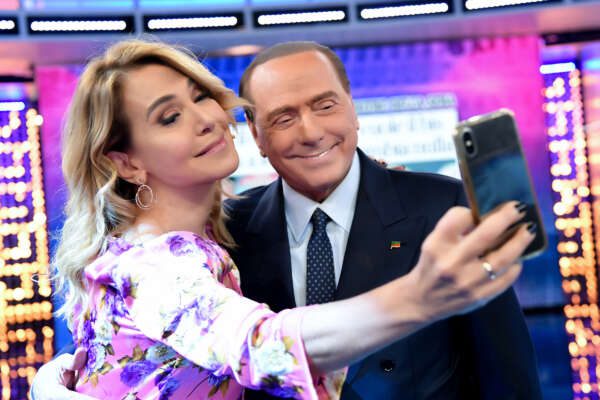 Gian Mattia D’Alberto / lapresse
22-02-2019 Milano
Spettacolo
Pomeriggio Cinque
nella foto: Silvio Berlusconi e Barbara d’Urso
Gian Mattia D’Alberto / lapresse
2019-02-22 Milan
Pomeriggio Cinque
in the photo: Silvio Berlusconi and Barbara d’Urso Gian Mattia D’Alberto / lapresse
22-02-2019 Milano
Spettacolo
Pomeriggio Cinque
nella foto: Silvio Berlusconi e Barbara d’Urso
Gian Mattia D’Alberto / lapresse
2019-02-22 Milan
Pomeriggio Cinque
in the photo: Silvio Berlusconi and Barbara d’Urso