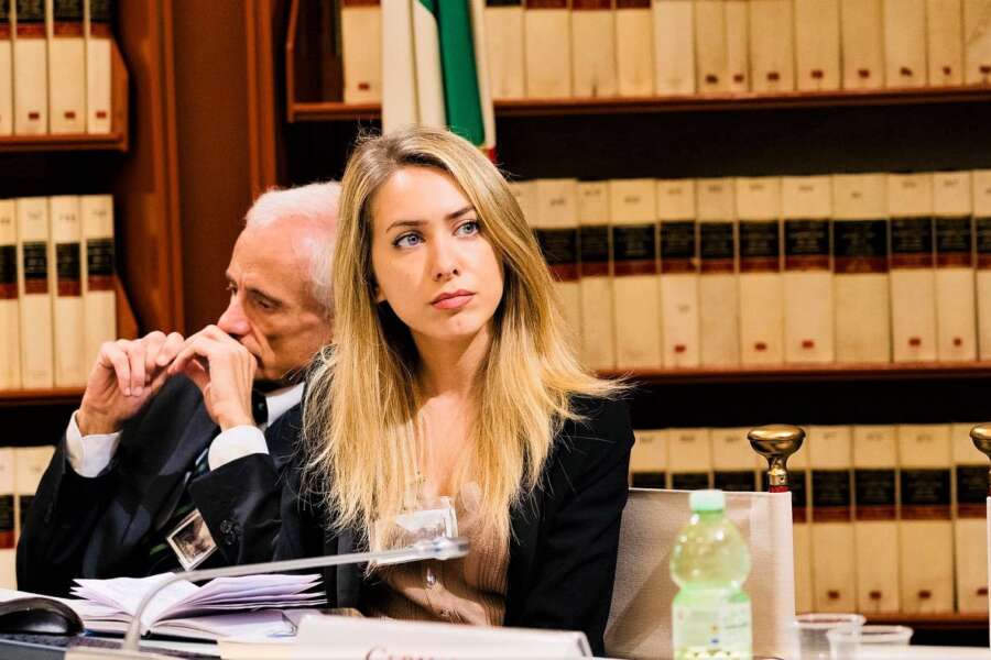 Manipolazione, censura, fatti e commenti: Greta Cristini e l’informazione di guerra