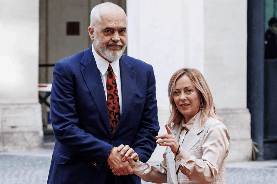 Protocollo Albania approvato: nessuna polemica, tanti dubbi