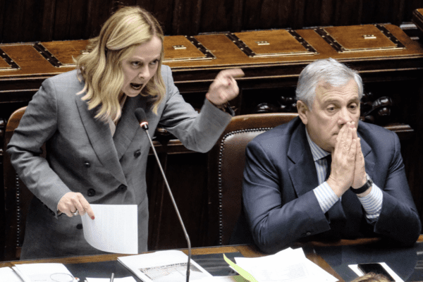 Meloni nel ring istituzionale cadute di stile e poco pathos: trenta minuti di non detti