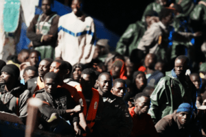 Asilo e immigrazione, il fiocco non fa di un pacco un patto: nuove regole ma cambia poco Asilo e immigrazione, il fiocco non fa di un pacco un patto: nuove regole ma cambia poco