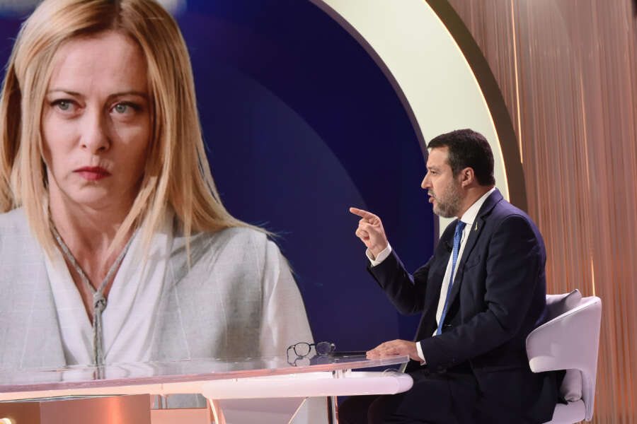 MATTEO SALVINI MINISTRO INFRASTRUTTURE,SULLO SCHERMO LA PRESIDENTE DEL CONSIGLIO GIORGIA MELONI