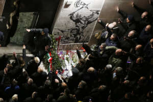 Foto: Cecilia Fabiano-LaPresse 
07-01-2020: Roma( Italia) 
Cronaca : commemorazione di Acca Larentia 
Nella Foto: il raduno davanti alla sede di via Acca Larentia 
Photo: Cecilia Fabiano- LaPresse
January ,07, 2020,  Rome ( Italy ) 
News : commemoration of Acca Larentia 
in The Pic : the gathering in front of the right’s headquarter