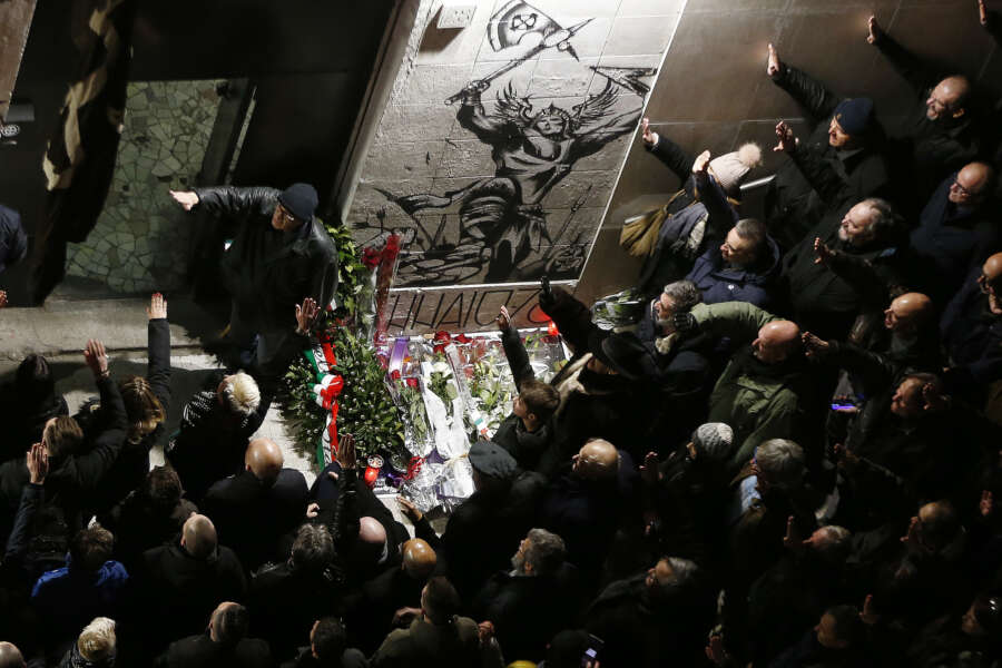 Foto: Cecilia Fabiano-LaPresse 
07-01-2020: Roma( Italia) 
Cronaca : commemorazione di Acca Larentia 
Nella Foto: il raduno davanti alla sede di via Acca Larentia 
Photo: Cecilia Fabiano- LaPresse
January ,07, 2020,  Rome ( Italy ) 
News : commemoration of Acca Larentia 
in The Pic : the gathering in front of the right’s headquarter