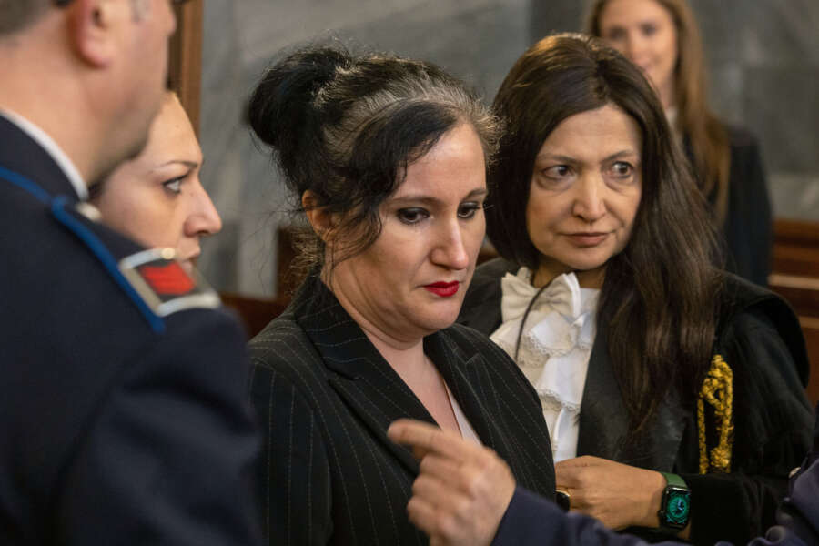 Caso Pifferi, indagate per favoreggiamento le psicologhe di San Vittore: “hanno aiutato la donna a fornire versione diversa”