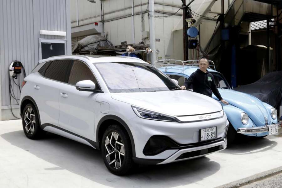 Byd supera Tesla: la società cinese diventa leader nel mercato delle auto elettriche e guarda sempre più all’Europa