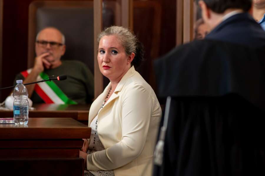 Ad armi dispari. Fulgido esempio della intollerabile disparità processuale tra accusa e difesa