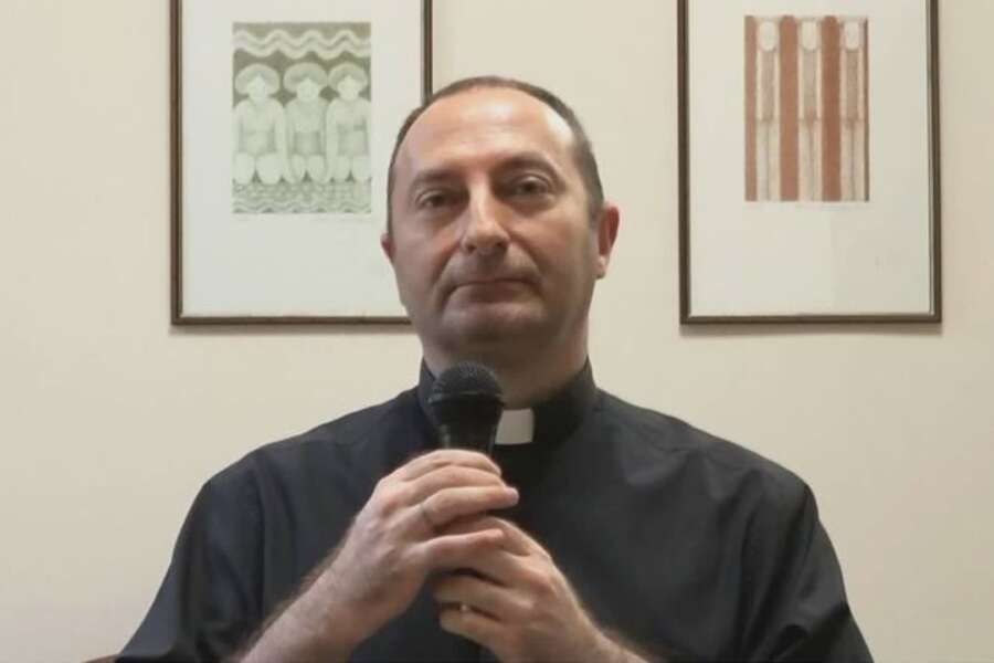 Il papa è un usurpatore: giusta la scomunica di don Guidetti?