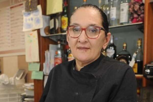 Giovanna Pedretti, tagli su tutto il corpo ma morta per annegamento: indagini a tutto campo. Spuntano altre recensioni, la madre di Tiziana Cantone: “Giovanna come mia figlia”