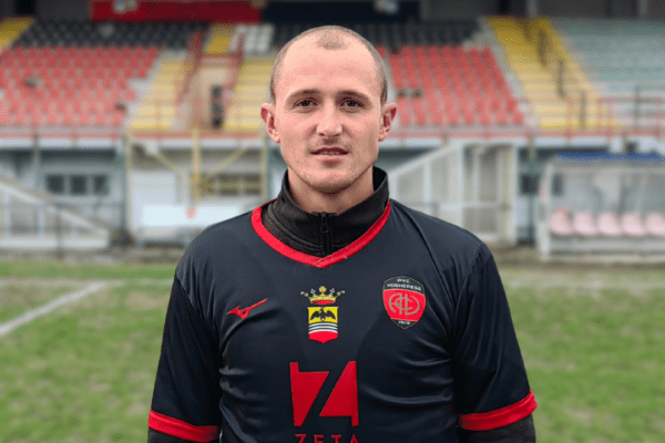 Chi è Stanislav Bahirov, l’attaccante della Vogherese arrestato: consola la ragazza, poi la sfida con la vodka e la stupra “Sola, svenuta in un parco a Milano”