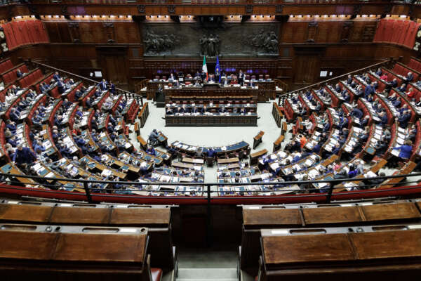 Test antidroga ai parlamentari sbagliato: dovrebbe riguardare ogni settore della classe dirigente del Paese