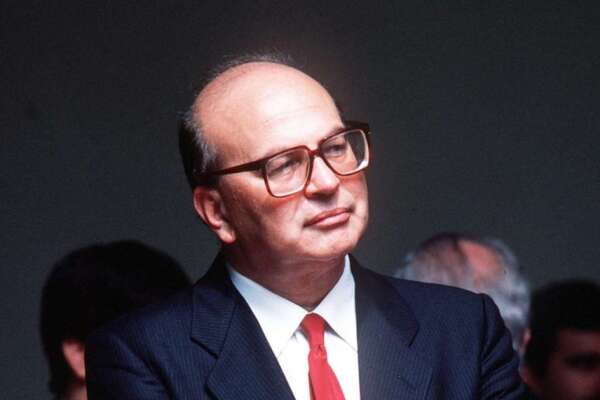 Finanziamento ai partiti: l’appello di Craxi rimasto inascoltato. E la politica si è appiattita sui pm