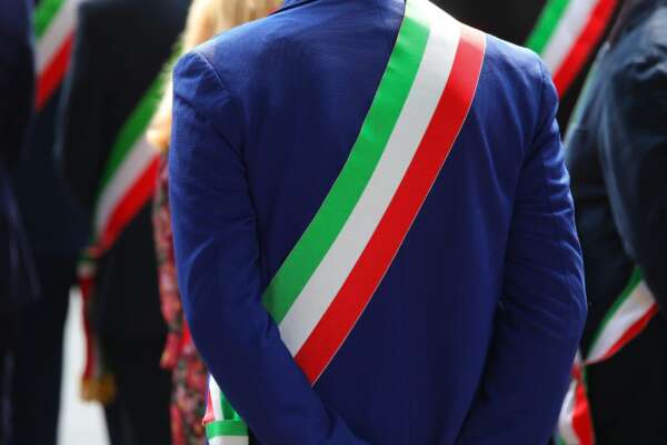 Autonomia, ipotesi di un nuovo patto tra Stato e grandi città. Se la cellula giusta resta il Comune