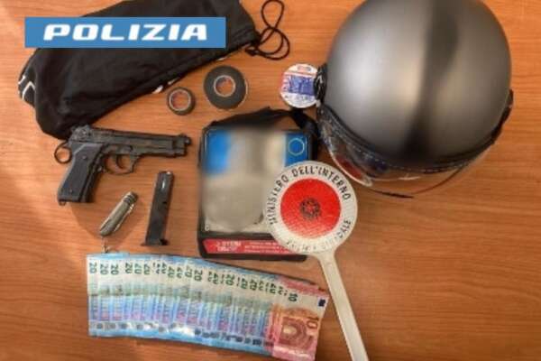 Ladri di sigarette, uomo arresto in flagrante della polizia stradale: era l’incubo degli autotrasportatori