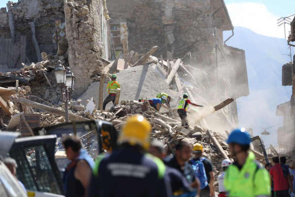 (160824) — AMATRICE, Aug. 24, 2016 (Xinhua) — Photo taken on Aug. 24, 2016 shows damaged houses after the earthquake in Amatrice, central Italy. The death toll in a strong earthquake in central Italy has risen to 38, authorities said Wednesday. The 6.0 magnitude earthquake hit the city of Rieti at 3:32 a.m. Wednesday (0132 GMT), with a shallow depth of 4.2 km, according to the National Institute of Volcanology and Seismology. (Xinhua/Jin Yu)(zcc)
