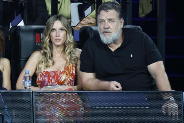 Chi è la fidanzata di Russell Crowe: Britney Theriot, prima apparizione al festival di Roma 2022