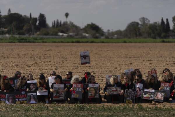 Israele deve chiudere la guerra e accettare lo Stato palestinese: il realismo Usa e la linea Bibi che tifa Trump