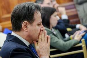 La verità ti fa male, lo so. Arriva la Commissione Covid: M5S e Pd tremano e aizzano l’aula