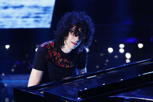 Spada – lapresse
13-02-2015 Sanremo IM
spettacolo
Sanremo 2015 – 65mo Festival della canzone italiana – quarta serata
nella foto: Giovanni Allevi
Spada – lapresse
13-02-2015 Sanremo IM
enterteinment
Sanremo 2015 – 65th Italian Song Festival
In the photo: Giovanni Allevi Spada – lapresse
13-02-2015 Sanremo IM
spettacolo
Sanremo 2015 – 65mo Festival della canzone italiana – quarta serata
nella foto: Giovanni Allevi
Spada – lapresse
13-02-2015 Sanremo IM
enterteinment
Sanremo 2015 – 65th Italian Song Festival
In the photo: Giovanni Allevi