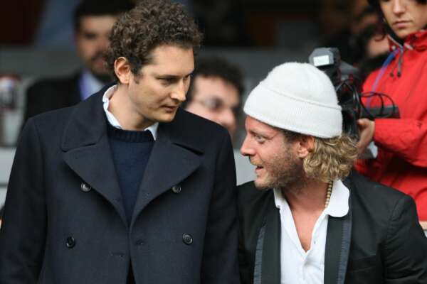 La guerra degli Agnelli, John Elkann indagato a Torino e Margherita che lotta contro i figli da 15 anni: quattro cause per il patrimonio milionario