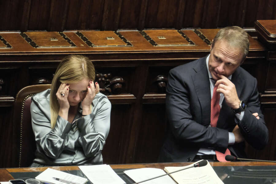 Foto Mauro Scrobogna/LaPresse 
25-10-2023 Roma (Italia) – Politica – Camera dei Deputati, comunicazioni del Presidente del Consiglio in vista del Consiglio europeo – Nella foto: Il Presidente del Consiglio Giorgia Meloni con il Ministro Francesco Lollobrigida 

October 25, 2023 Rome (Italy)- Politics – Chamber of Deputies, communications from the Prime Minister in view of the European Council – In the photo: Prime Minister Giorgia Meloni with Minister Francesco Lollobrigida