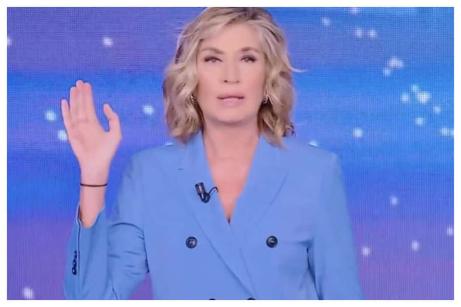 Myrta Merlino diserta Pomeriggio 5 “Cari tutti, sono crollata”: non si presenta e stasera guarda Sanremo. Che succede a Mediaset