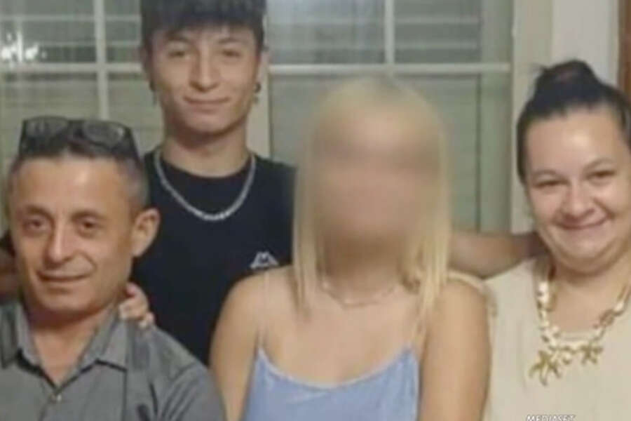 Strage Altavilla, brutalità inaudita. La madre aveva paura per i figli, la 17enne: “Rifarei tutto, posso vedere mio padre?”