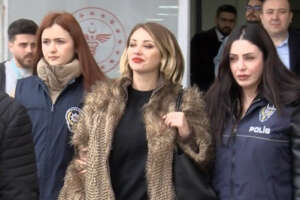 Erdogan vuole riconquistare la “Mela rossa” Istanbul, l’arresto dell’avvocato anti-Sharia infiamma le elezioni Erdogan vuole riconquistare la “Mela rossa” Istanbul, l’arresto dell’avvocato anti-Sharia infiamma le elezioni