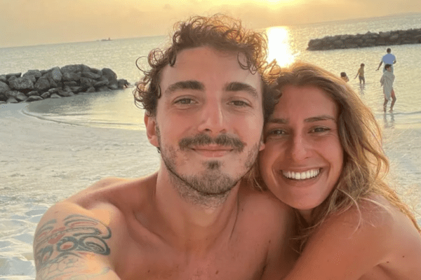 Francesco Bagnaia a Sanremo, chi è Domizia Castagnini la fidanzata del pilota campione del Mondo