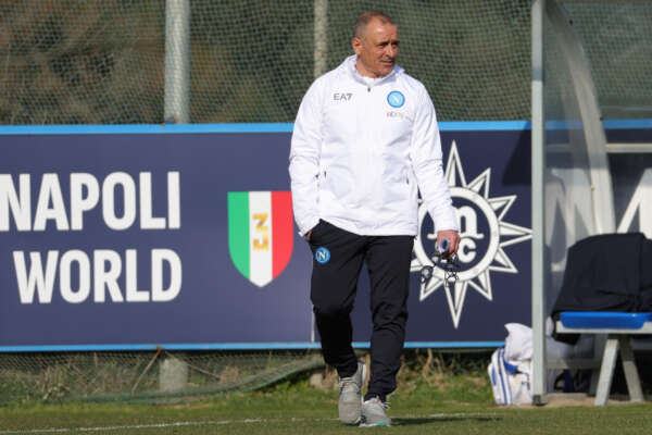 Napoli-Barcellona, sfida tra club in crisi dopo l’anno d’oro baciato da Maradona