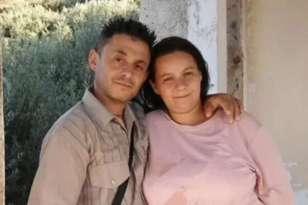 Famiglia sterminata per “scacciare demonio”, indagata figlia sopravvissuta: “Ha partecipato alle torture dei fratelli” Famiglia sterminata per “scacciare demonio”, indagata figlia sopravvissuta: “Ha partecipato alle torture dei fratelli”