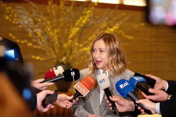 Foto Filippo Attili/Palazzo Chigi/LaPresse 
05-02-2024 Tokyo, Giappone
Politica 
Il Presidente del Consiglio Giorgia Meloni in Giappone

DISTRIBUTION FREE OF CHARGE – NOT FOR SALE – Obbligatorio citare la fonte LaPresse/Palazzo Chigi/Filippo Attili