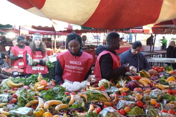 Senza Frontiere, lotta allo spreco alimentare