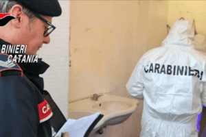 13enne violentata in villa a Catania: “Erano in sette, il mio fidanzato costretto a guardare, urlava e si disperava” 13enne violentata in villa a Catania: “Erano in sette, il mio fidanzato costretto a guardare, urlava e si disperava”