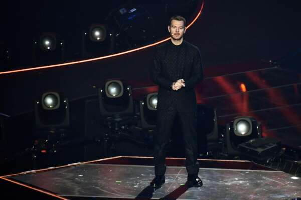 Alessandro Cattelan a Domenica In: chi è il conduttore in lizza per condurre il prossimo festival di Sanremo