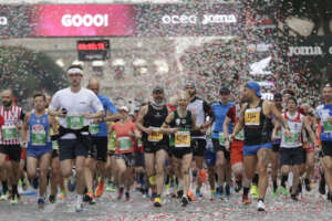 Maratona di Roma Acea RunRome, la città bloccata già da sabato notte: percorso, strade bloccate e come evitare il caos
