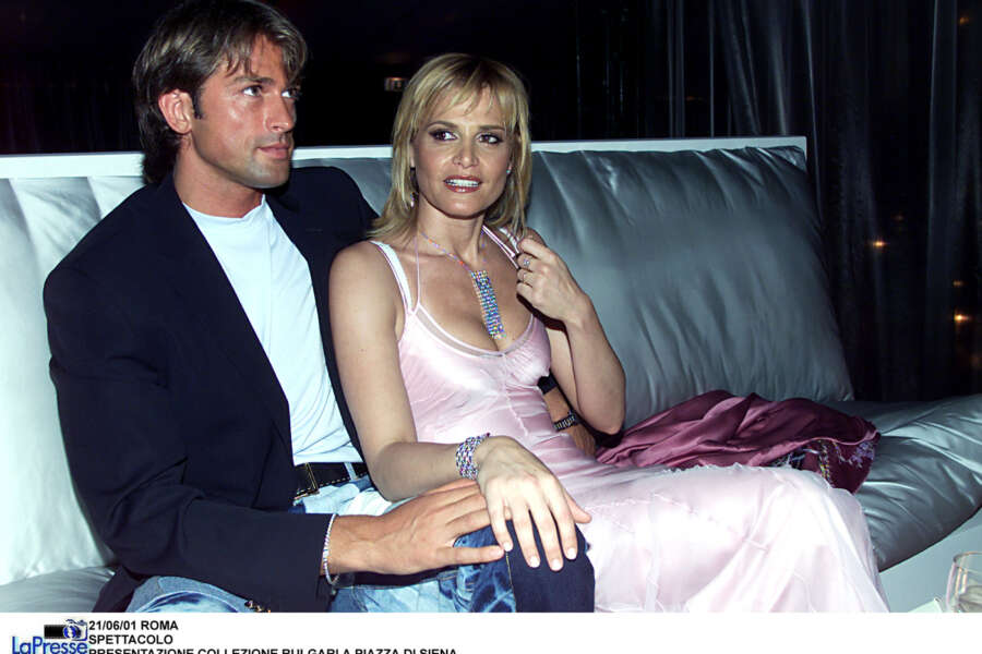 21/06/01 ROMA
SPETTACOLO
PRESENTAZIONE COLLEZIONE BULGARI A PIAZZA DI SIENA
NELLA FOTO  SIMONA VENTURA E STEFANO BETTARINI
©COSIMA SCAVOLINI/LAPRESSE