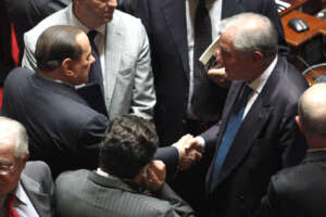 © Mauro Scrobogna /  LaPresse
30-09-2010 Roma
Politica
Senato –  comunicazioni del Governo sulla situazione politica
Nella foto: Il Presidente del Consiglio Silvio Berlusconi, Marcello Dell’Utri PDL
© Mauro Scrobogna /  LaPresse
30-09-2010 Rome
Politics
Senate – Prime Minister informative report on political situation
In the picture:  Prime Minister Silvio Berlusconi, Marcello Dell’Utri PDL