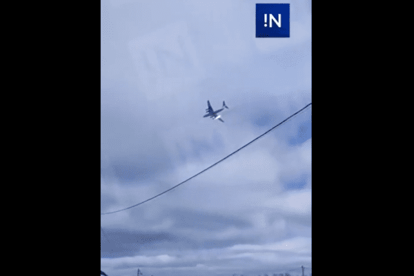 Russia, aereo Ilyushin-76 precipita con 15 persone a bordo a nord di Mosca: motore in fiamme in fase di decollo Russia, aereo Ilyushin-76 precipita con 15 persone a bordo a nord di Mosca: motore in fiamme in fase di decollo