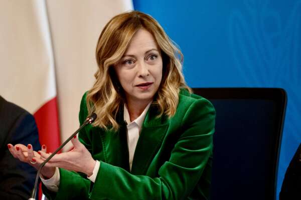 Meloni e il governo alle prese con il Def Meloni e il governo alle prese con il Def