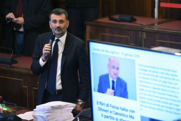 Caso Bari, Pittalis: “Non è un’azione contro Decaro. Dal 2018 indagini su 88 comuni. E sull’onere della prova sono stato frainteso” Caso Bari, Pittalis: “Non è un’azione contro Decaro. Dal 2018 indagini su 88 comuni. E sull’onere della prova sono stato frainteso”