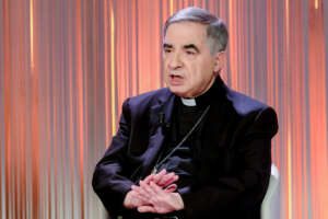 Dossieraggio, accessi abusivi e accertamenti prima dell’indagine: così nasce il processo al cardinale Becciu Dossieraggio, accessi abusivi e accertamenti prima dell’indagine: così nasce il processo al cardinale Becciu