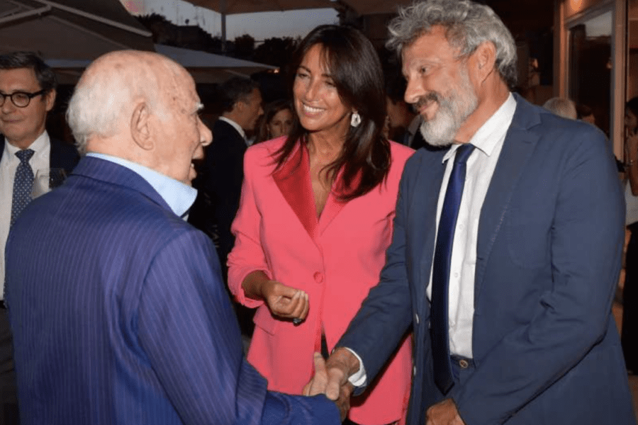 Tiziana Panella la malattia dopo la gravidanza e l’incubo di perdere Parsi “Ora la notte controllo se respira bene”. Lui dopo l’esperienza di premorte: “Ho visto l’Ade”