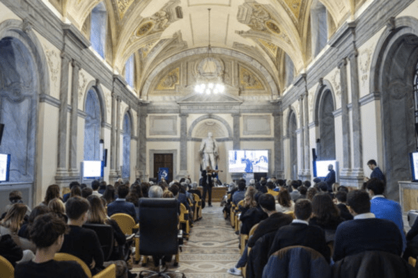 Allarme bomba al ministero della Cultura a Roma: evacuazione in corso. Era atteso il ministro Sangiuliano