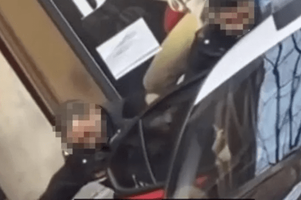 Picchiato dai carabinieri, Modena