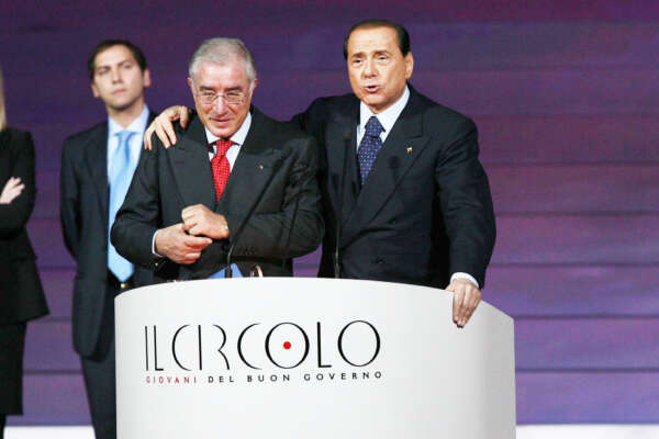 Stragi Mafia, sei archiviazioni e 30 anni di indagini (e fumo) su Berlusconi e Dell’Utri: a guadagnarci il mercato dell’antimafia… Stragi Mafia, sei archiviazioni e 30 anni di indagini (e fumo) su Berlusconi e Dell’Utri: a guadagnarci il mercato dell’antimafia…
