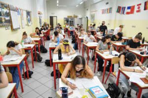 Sì ai test Invalsi in pagella: che futuro per l’esame di maturità?