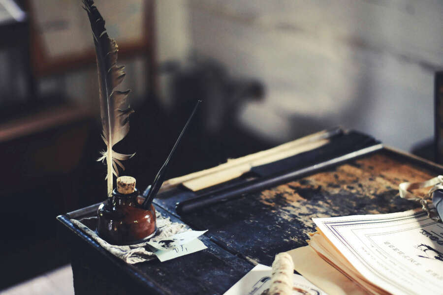 Stop ai cellulari in classe: educazione o opportunità persa, così la scuola perde autorevolezza