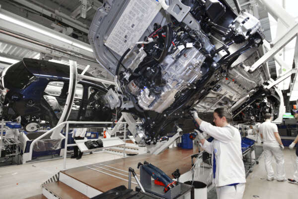 Production of the new Golf Mk VII at the assembly facillity in Wolfsburg, Germany; February 26th, 2013 ***
© Action

Lapresse  — Only Italy